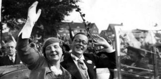 Afl.1 Juliana en Bernhard Illustere levens, de podcast van Biografieportaal