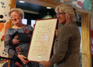 Senia-leesclubs wint Jan van Luxemburgprijs Jan van Luxemburgprijs voor stichting senia