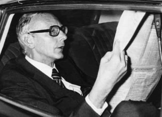 Biografische gegevens als basis voor een hedendaagse thriller Max van der Stoel