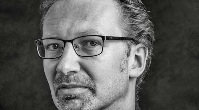 Biografie op de bühne: David de Poel over Johannes Esser