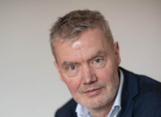 Biograaf Bart Slijper over Elk woord ging ademhalen. Rusteloze Martinus Nijhoff woonde in zijn gedichten